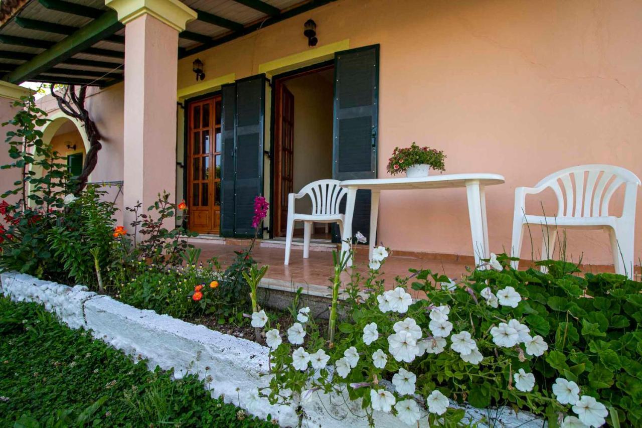 Tzoras‌ ‌Apartments‌ ‌Roda‌ ‌Corfu‌ Litheres Dış mekan fotoğraf