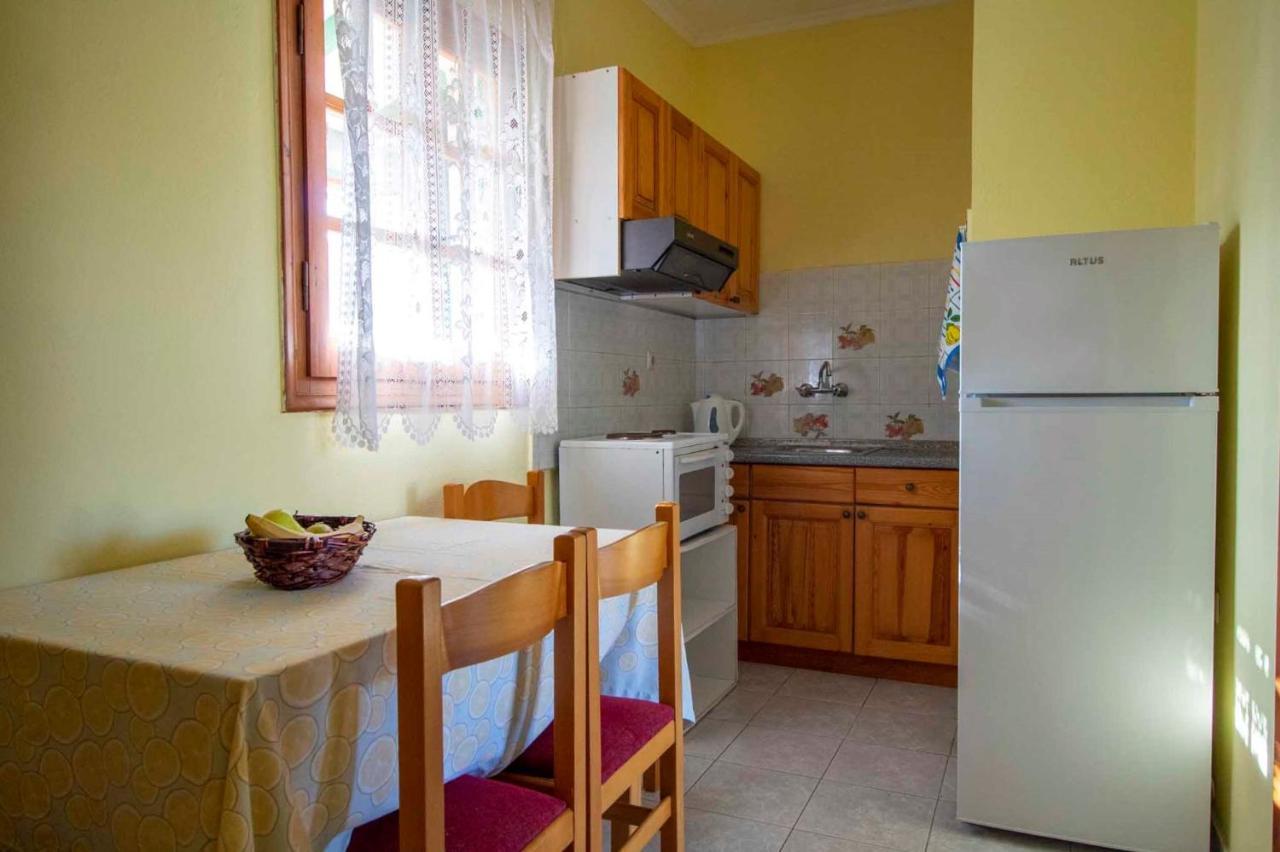 Tzoras‌ ‌Apartments‌ ‌Roda‌ ‌Corfu‌ Litheres Dış mekan fotoğraf