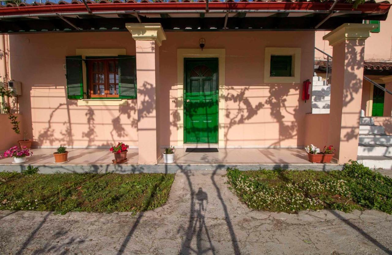 Tzoras‌ ‌Apartments‌ ‌Roda‌ ‌Corfu‌ Litheres Dış mekan fotoğraf