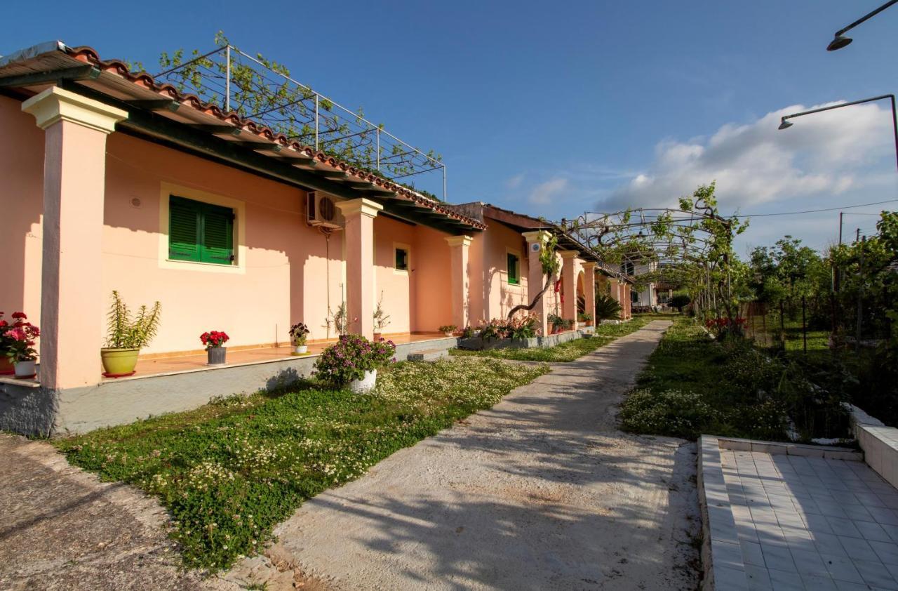 Tzoras‌ ‌Apartments‌ ‌Roda‌ ‌Corfu‌ Litheres Dış mekan fotoğraf