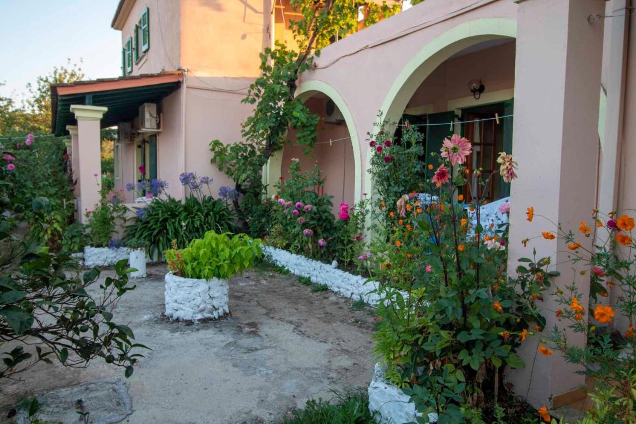Tzoras‌ ‌Apartments‌ ‌Roda‌ ‌Corfu‌ Litheres Dış mekan fotoğraf